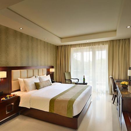 Acacia Goa Hotel Sinquerim Eksteriør billede