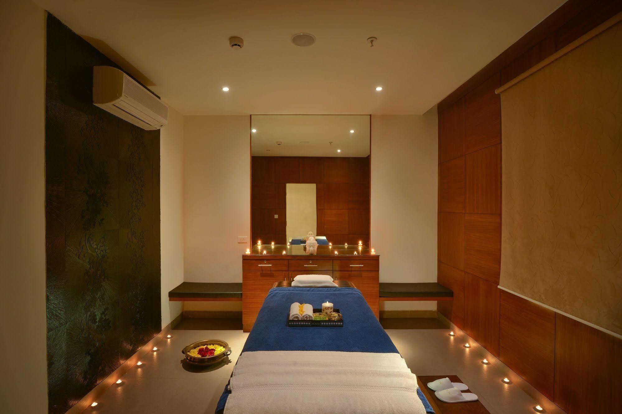 Acacia Goa Hotel Sinquerim Eksteriør billede
